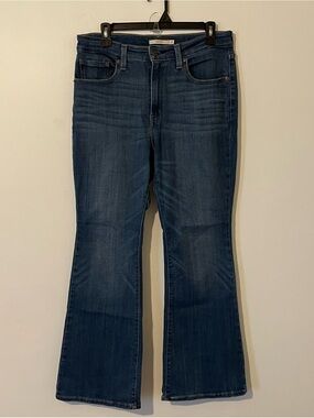 Levi’s Women’s 726 Flare Leg Blue Denim Jeans Size 31